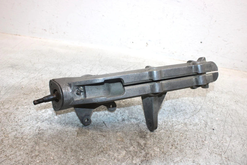 2004 Polaris Trail Boss 330 Oem Right Strut Spindle 5131040 AP117