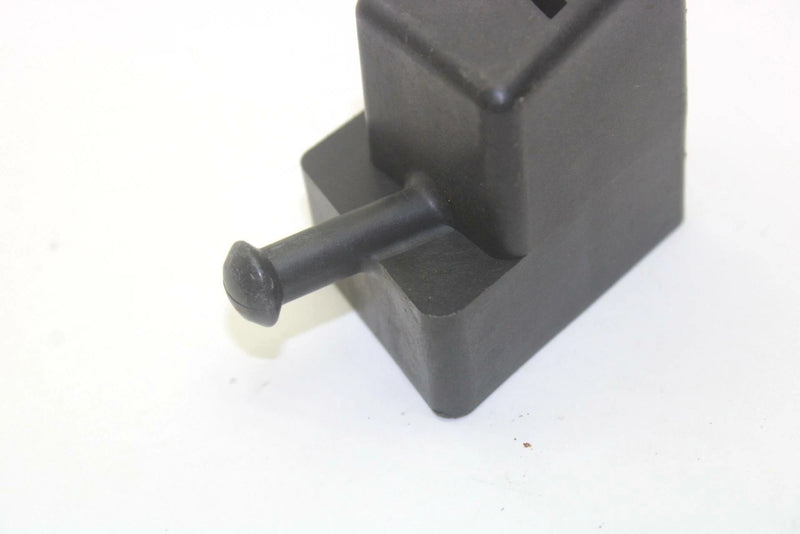 97 Arctic Cat Jag DLX OEM Right Belly Pan Support 1606-094 SA92