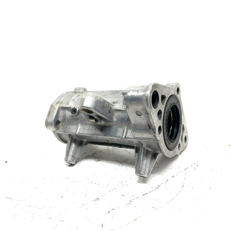 83-84 Suzuki ALT125 OEM Rear Axle Housing 64720-24302 AS29