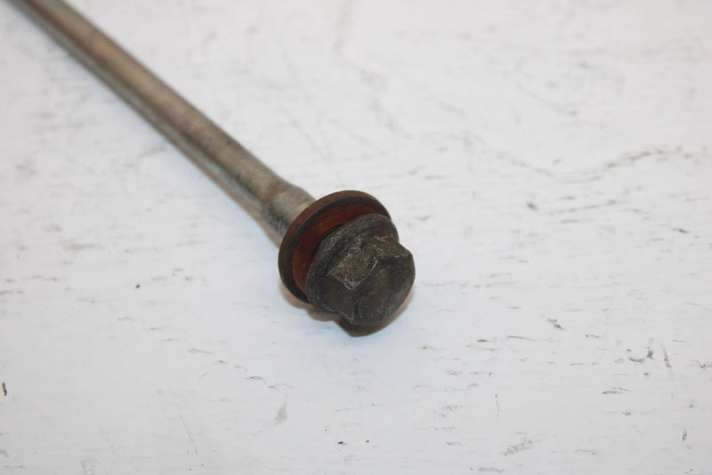 86 Yamaha  Moto 4 Oem Cylinder Head Bolt Pair 90105-08195-00 90105-08160-00 AY7
