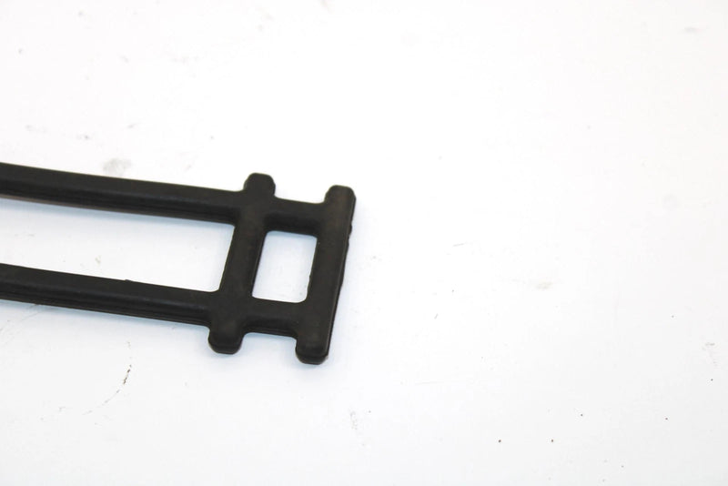 Ski-doo Oem Airbox Latch 570048800 Q4423