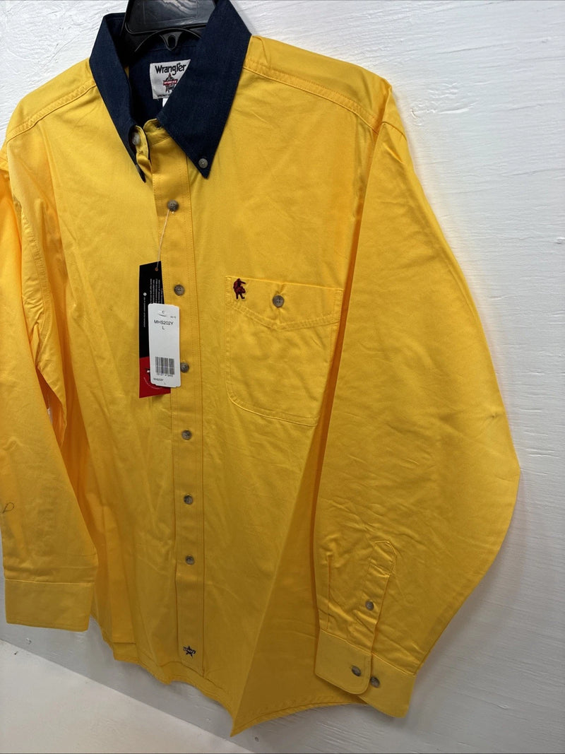 New Men’s Wrangler PBR Yellow Long Sleeve Button Up Large V-40