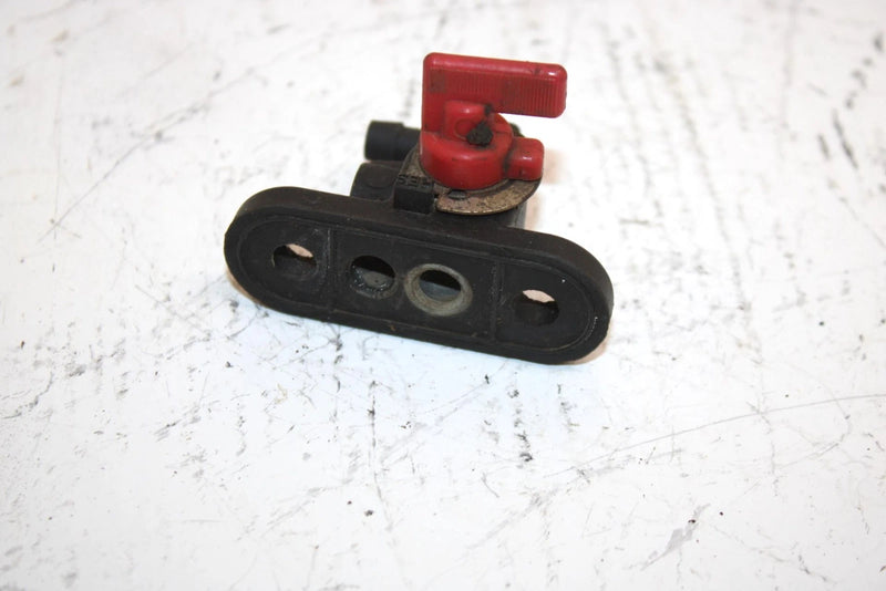 95 Polaris Sportsman 4x4 Oem Petcock 7051006 AP70