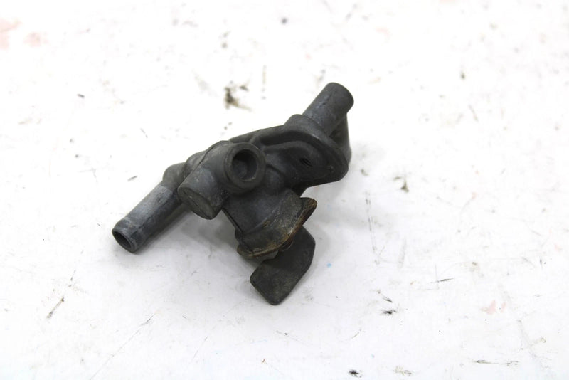 1989 Yamaha Ovation Oem Fuel Petcock Assembly 85L-24500-00-00 SY67