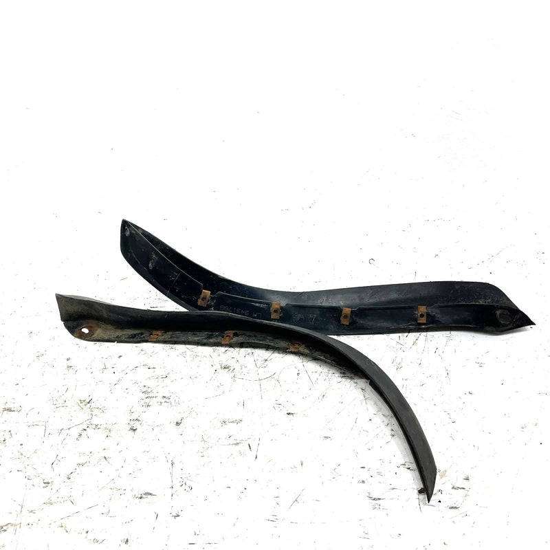 03-06 Polaris Magnum 330 4X4 OEM Front Fender Flare Set 5431798-070 AP218