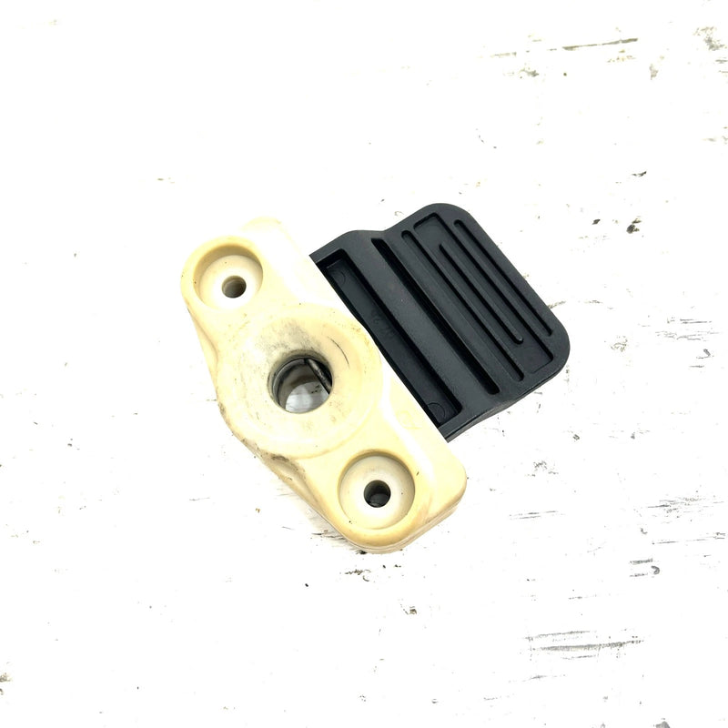 00-02 Yamaha WaveRunner GP1200 OEM Seat Latch F0D-63850-01-00 JY28