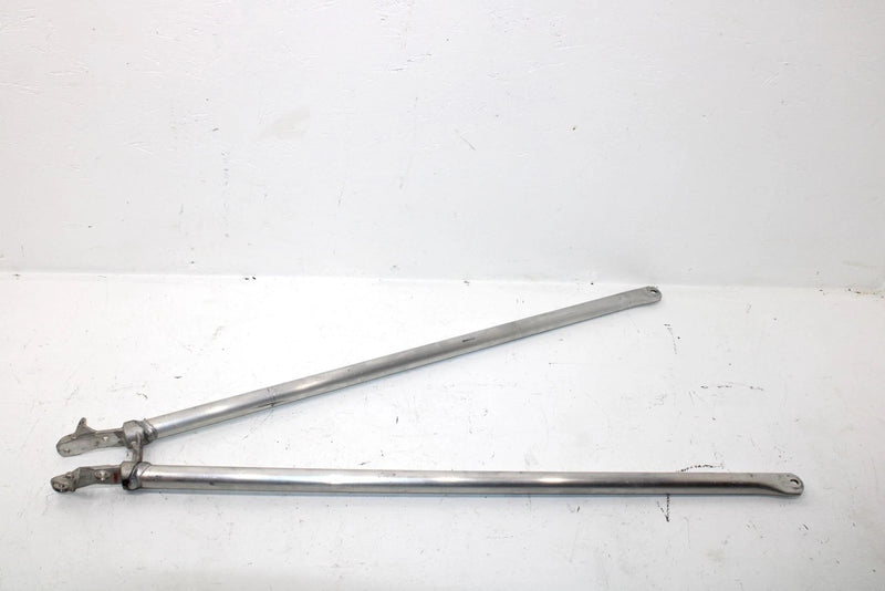 2017 Ski-doo Grand Touring 900 Oem Rear Frame Member 518326559 SS65