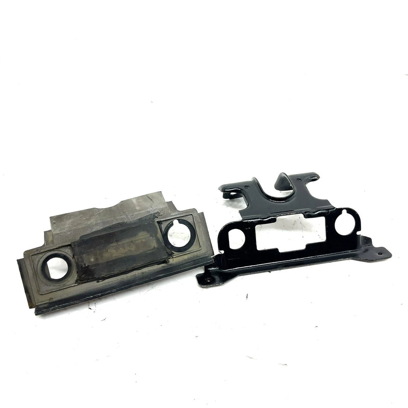 95-98 Polaris Magnum 425 4X4 OEM Ignition Panel/Bracket 5220965-067 AP201
