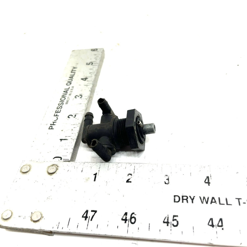 2003 Polaris Magnum 330 4X4 OEM 3 Way Fuel Valve 7052161 AP218