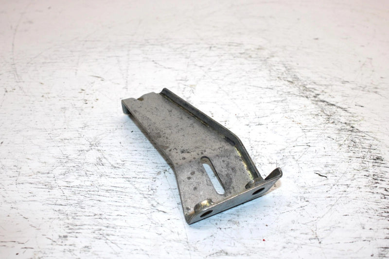 1994 Yamaha Vmax 600 Oem Oil Tank Bracket 8AB-2193F-01-00 SY25