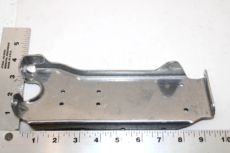 1988 Yamaha Srv Oem Right Steering Gate Bracket 8L8-23883-00-00 SY62