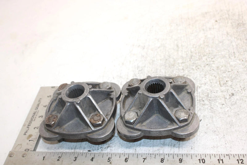 2001 Polaris Magnum 325 Oem Rear Wheel Hub  Pair 5131777 5144192 AP30