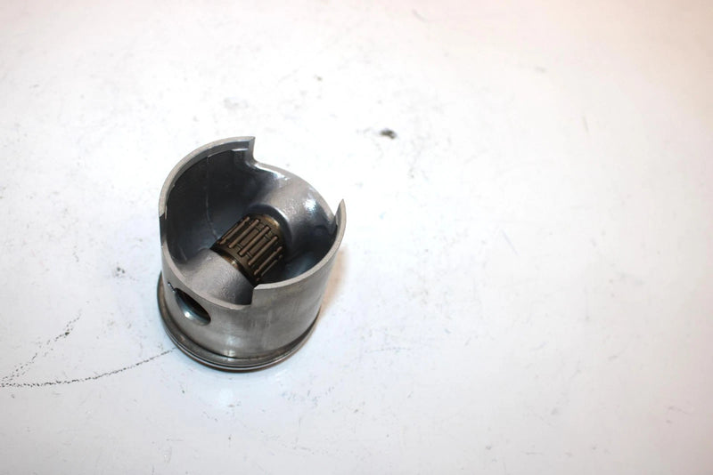 97 Polaris Sport Oem Piston (STD) 3084239 3085837 Q5512