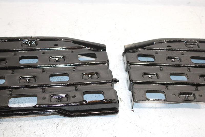 96 Polaris Trail Boss Oem Footrest Set 1040274-117 1040417-067 AP74