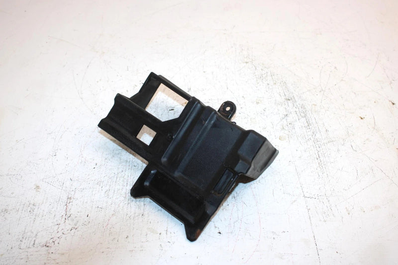 84 Yamaha  Tri Moto 3 Wheeler Oem Battery Tray Cover 24W-21245-00-00 AY21