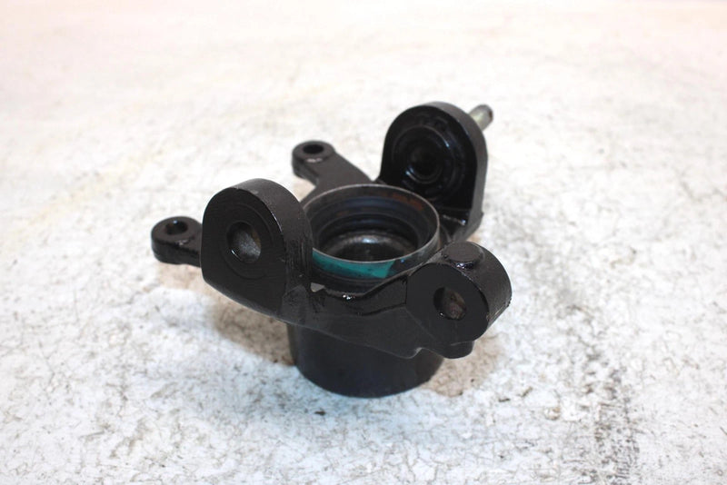 2006 John Deere  Buck 650 Oem Left Steering Knuckle 709400097 AJ0