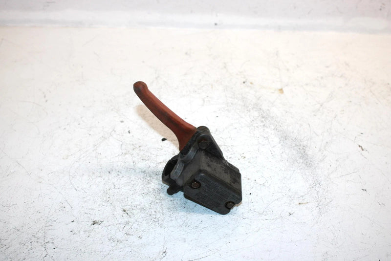 92 Polaris Trail Deluxe Oem Brake Master Cylinder 2050054 SP24