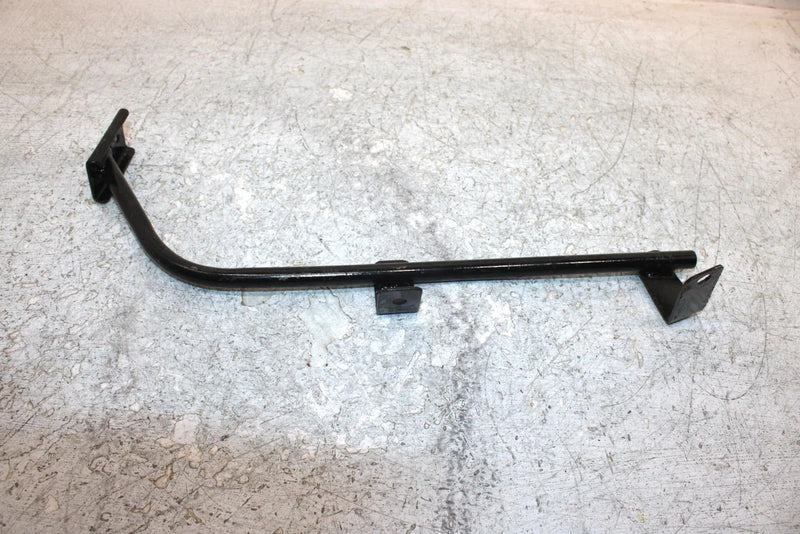 2006 Polaris Sportsman 500 Oem Left Fender Support 1015266-067 AP186