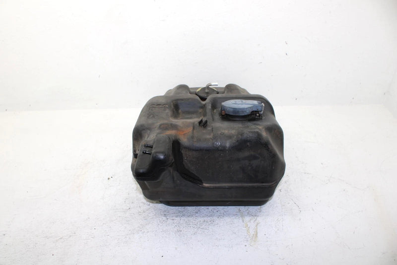 1987 Yamaha Exciter 570 L/c Oem Fuel Gas Tank W/Cap 82M-24111-00-00 SY18