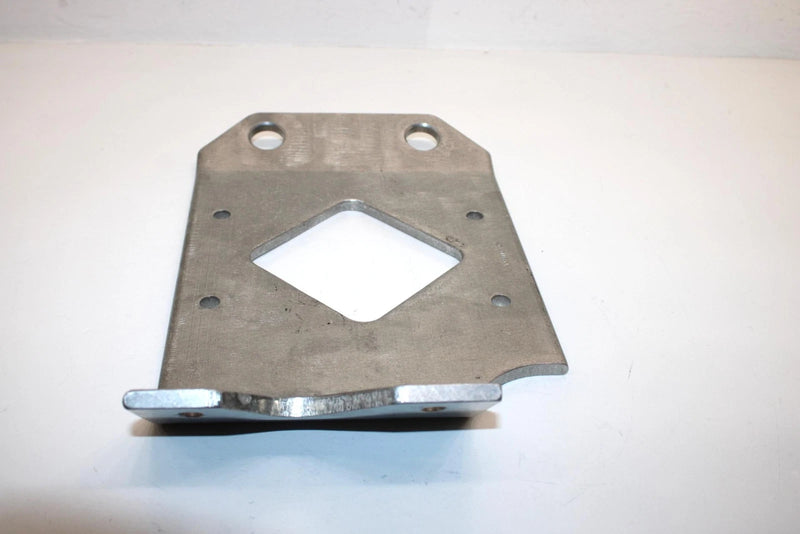 00 Polaris Indy 500 Oem Motor Mount Plate 5131772 SPS1