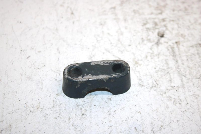 1992 Yamaha Waverunner Oem Lower Handlebar Clamp Pair EU0-23814-30-00 JY10