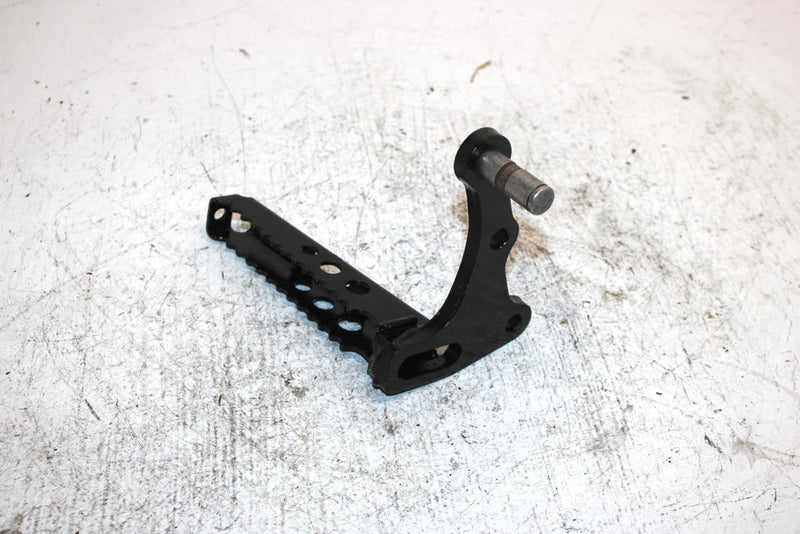 1987 Yamaha  Warrior Oem Right Foot Peg 1UY-27421-00-00 3GD-27421-11-00 AY16