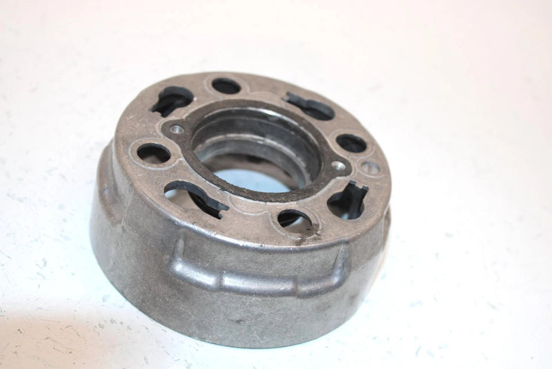 86 Honda Fourtrax  Trx125 A Oem Clutch Housing 22101-943-010 AH7