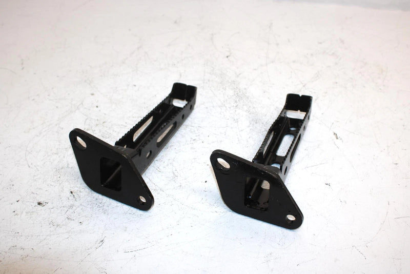04 Polaris Predator Oem Foot Peg Set 1013851-385 1013852-458 AP62