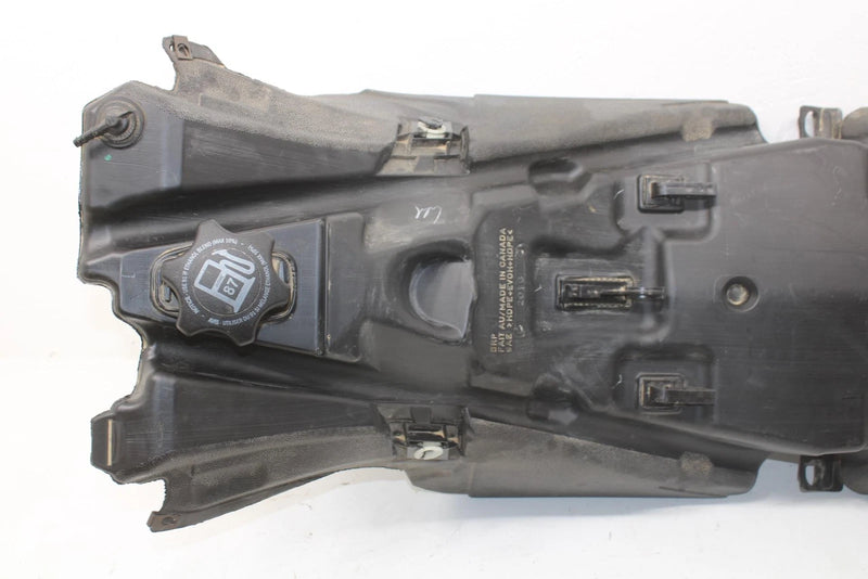 2017 Ski-doo Grand Touring 900 Oem Fuel Tank 513033667 SS65