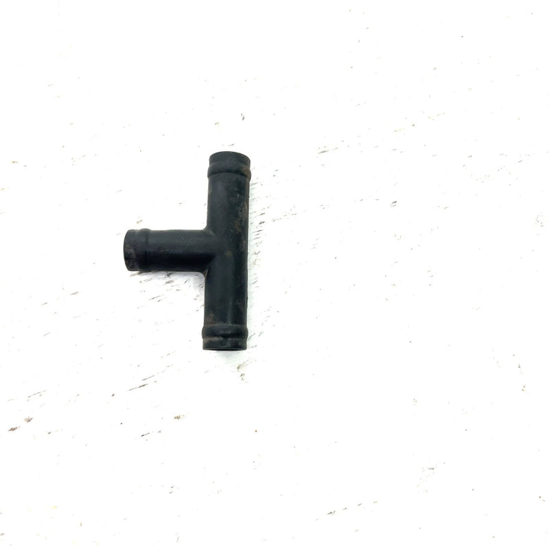 88 Honda FourTrax 300 TRX300FW 4x4 OEM 3 Way Breather Joint 15772-376-000 AH89