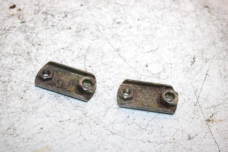02 Ski-doo Grand Touring 500 Oem Hinge Slide Plate Pair 517302176 SS24