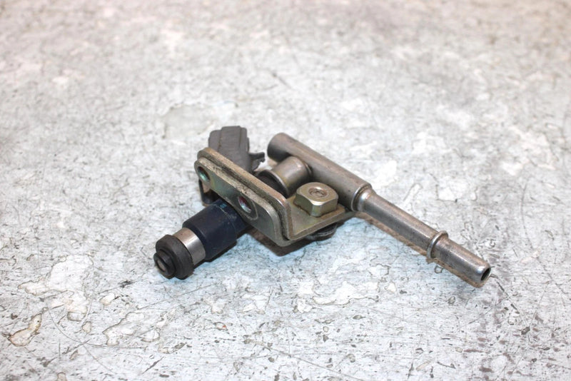 2006 Polaris Sportsman 500 Oem Fuel Rail And Injector 3089900 AP186