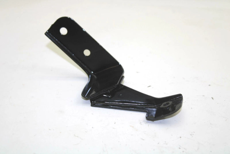 Yamaha OEM Left Hood Bracket 82m-2196f-00-00 Q5190