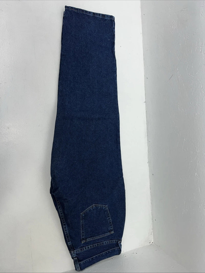 New Men’s Wrangler Blues Dress Easy Relaxed Fit Denim Jeans. 14x32 L-11