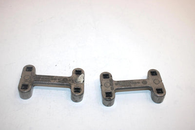 2001 Bombardier Traxter Oem Handlebar Mount 709400028 Q6302