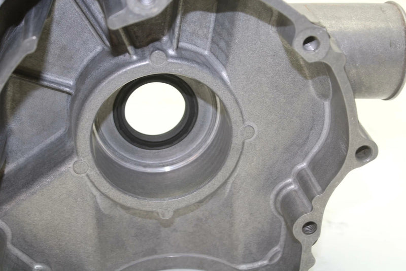 03 Polaris Magnum 330 4x4 OEM Right Crankcase 3087125 AP101