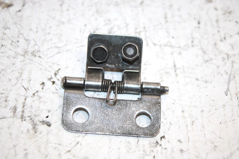 88 Yamaha Excel Iii Oem Storage Box Hinge 8K4-77470-00-00 SY12