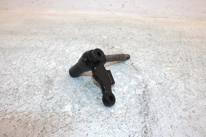 1988 Yamaha  Moto 4 Oem Right Steering Knuckle 59V-23502-01-00 AY23