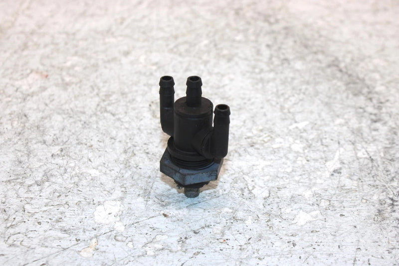 1998 Polaris Xplorer 300 Oem Fuel Petcock 7052154 AP180