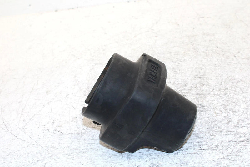 1996 Yamaha Vmax 600 Oem Strut Protector Pair 82M-77551-00-00 SY29