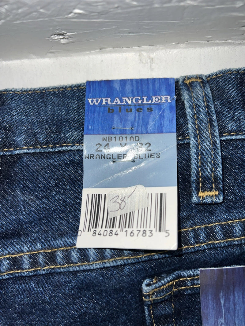 New Men’s Wrangler Blues Relaxed Fit Dress Easy Denim Jeans. 24x32 I-22