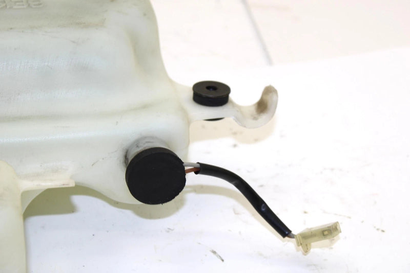 2003 Yamaha Sx Viper Oem Oil Tank Bottle Reservoir 8EK-21751-00-00 B343