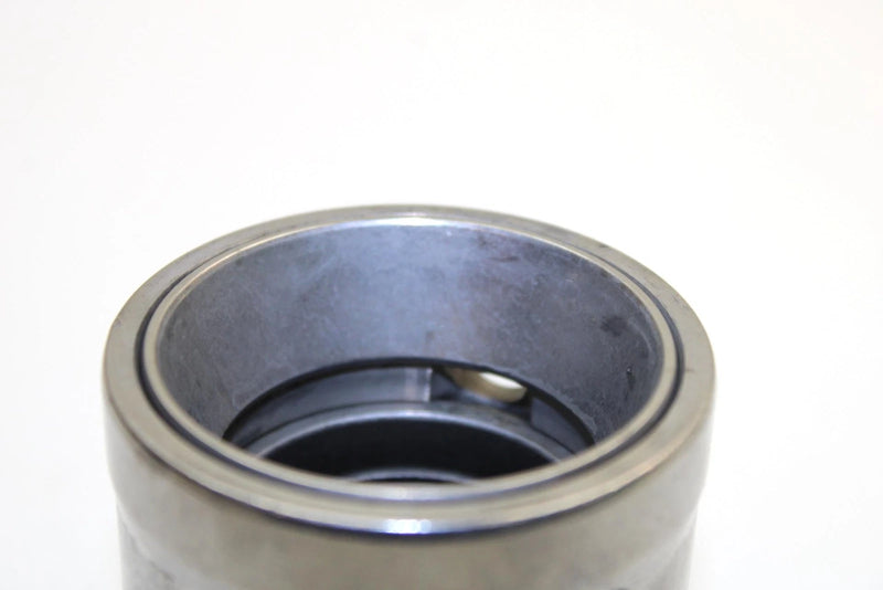 1980 Yamaha Xs850g Oem Bearing Housing 1J7-46124-Y0-00 Q4096