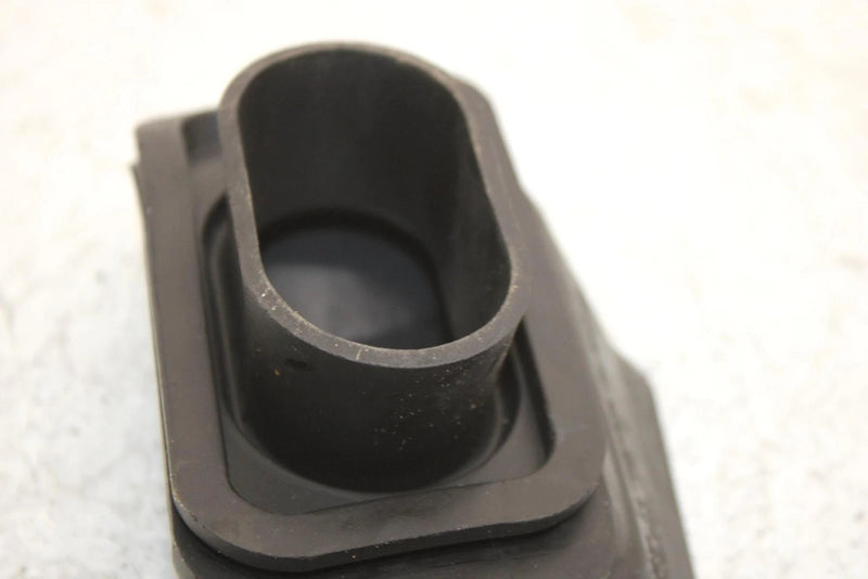 2000 Sea-doo Gtx Oem MAG Side Intake Adapter 273000164 JS47
