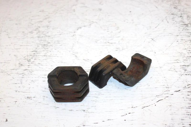 1996 Ski-doo Touring Sle 500 Oem Sway Bar Bushing Set 572069800 SS12