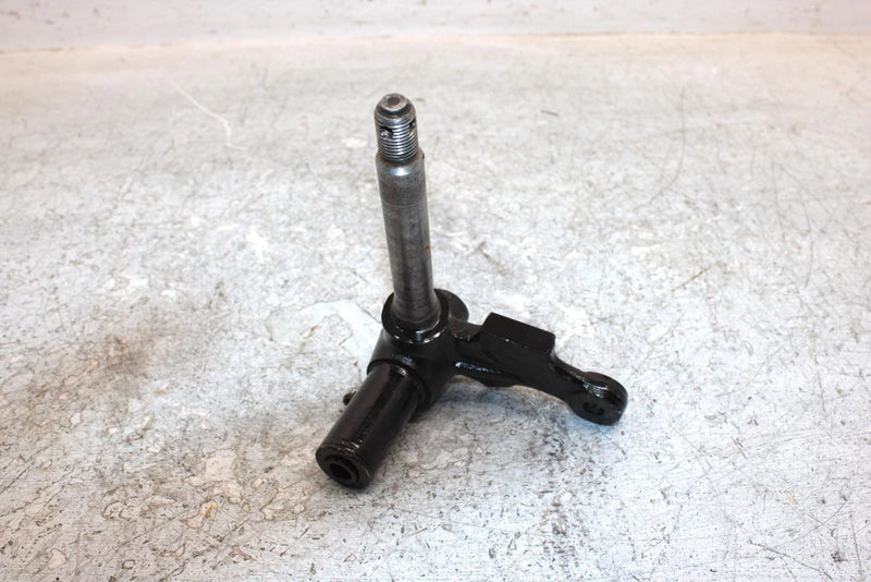 1988 Yamaha  Moto 4 Oem Left Steering Knuckle 59V-23501-01-00 AY23