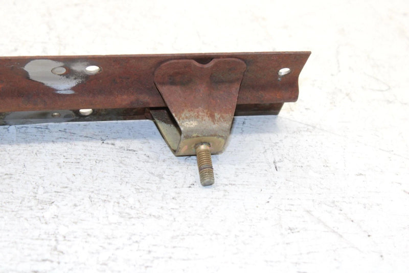 1995 Yamaha Vmax 500 Oem gas Tank Bracket 89A-21911-20-00 SY34