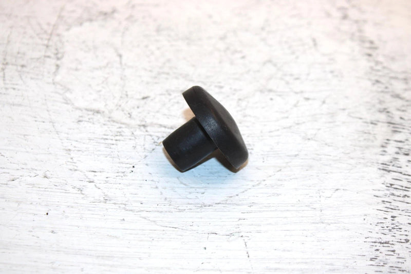 2001 Ski-doo Mxz 600 Oem Spindal Cap 572091300 SS4