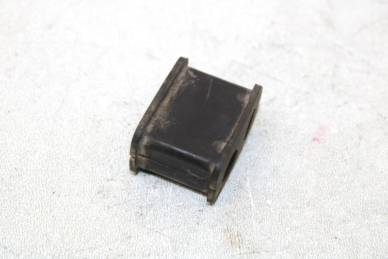 2003 Suzuki Lt-f400f Oem Oil Cooler Line Grommet 16468-38F01 AS23