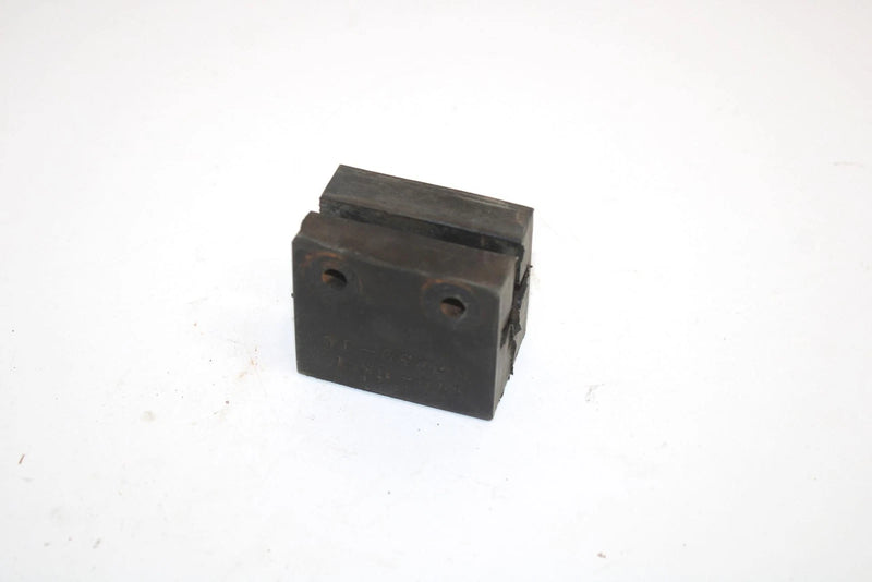 1996 Ski-doo Mxz 583 Oem Rear Suspension Bump Stop 570036700 Q5079